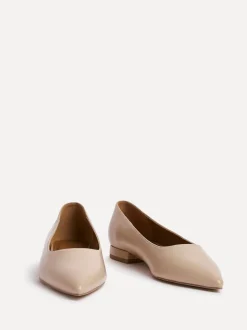 Licht beige - Linzi Wide Fit Compete Pointed Toe Ballet Flat Shoes