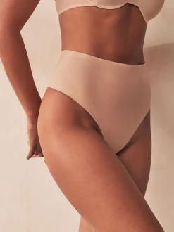 Licht beige - Vormgevend slipje met buikcorrectie van premium katoenmix