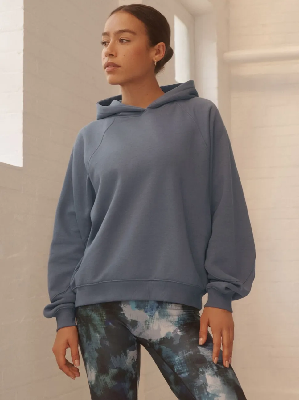 Lichtblauw - Relaxte zware hoodie met normale lengte