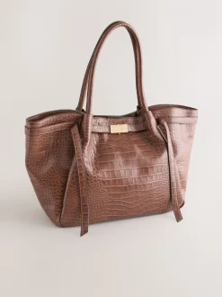 Lichtbruin - Belted Croc Shoulder Bag