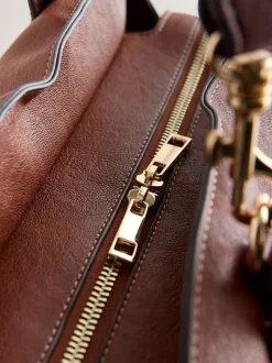 Lichtbruin - Grote shopper met bedeltjes