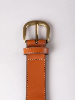 Lichtbruin - Lakeland Leather Wray leren riem met decoratieve stikselrand