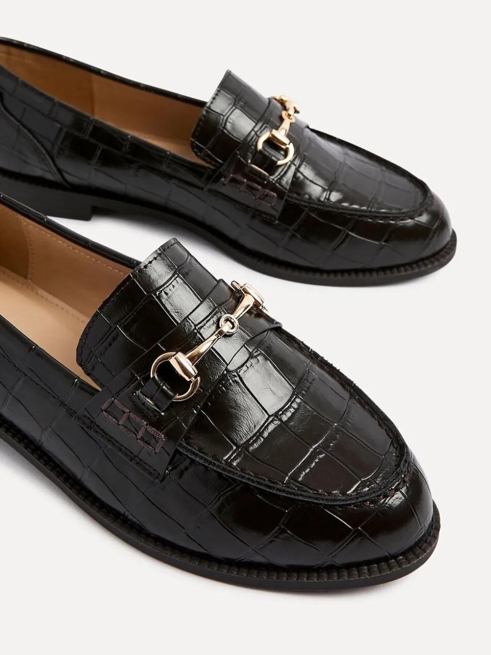 Lichtbruin - Linzi Maison Croc Effect Loafers With Buckle Detail
