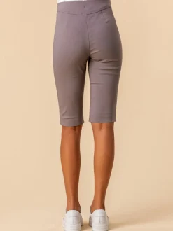 Lichtbruin - Roman - Knielange stretchshort