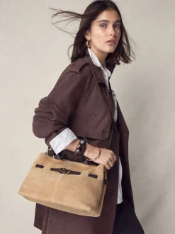 Lichtbruin - Suede Belted Hand Held Bag