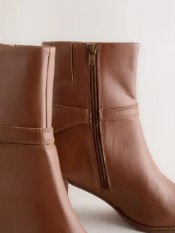 Lichtbruin leer - Forever Comfort® Hardware Trim Ankle Boots