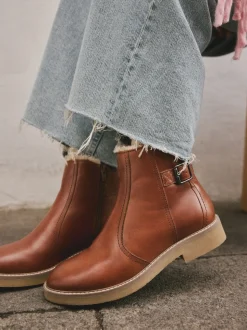 Lichtbruin leer - Forever Comfort® Faux Fur Lined Buckle Trim Ankle Boots