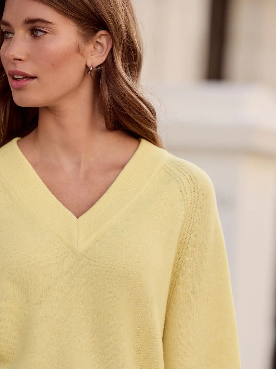 Lichtgeel - N.Premium 100% Merino Wool V-Neck Jumper