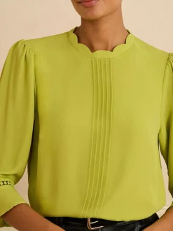 Limoengroen - Love & Roses 3/4 blouse met uitlopende mouwen