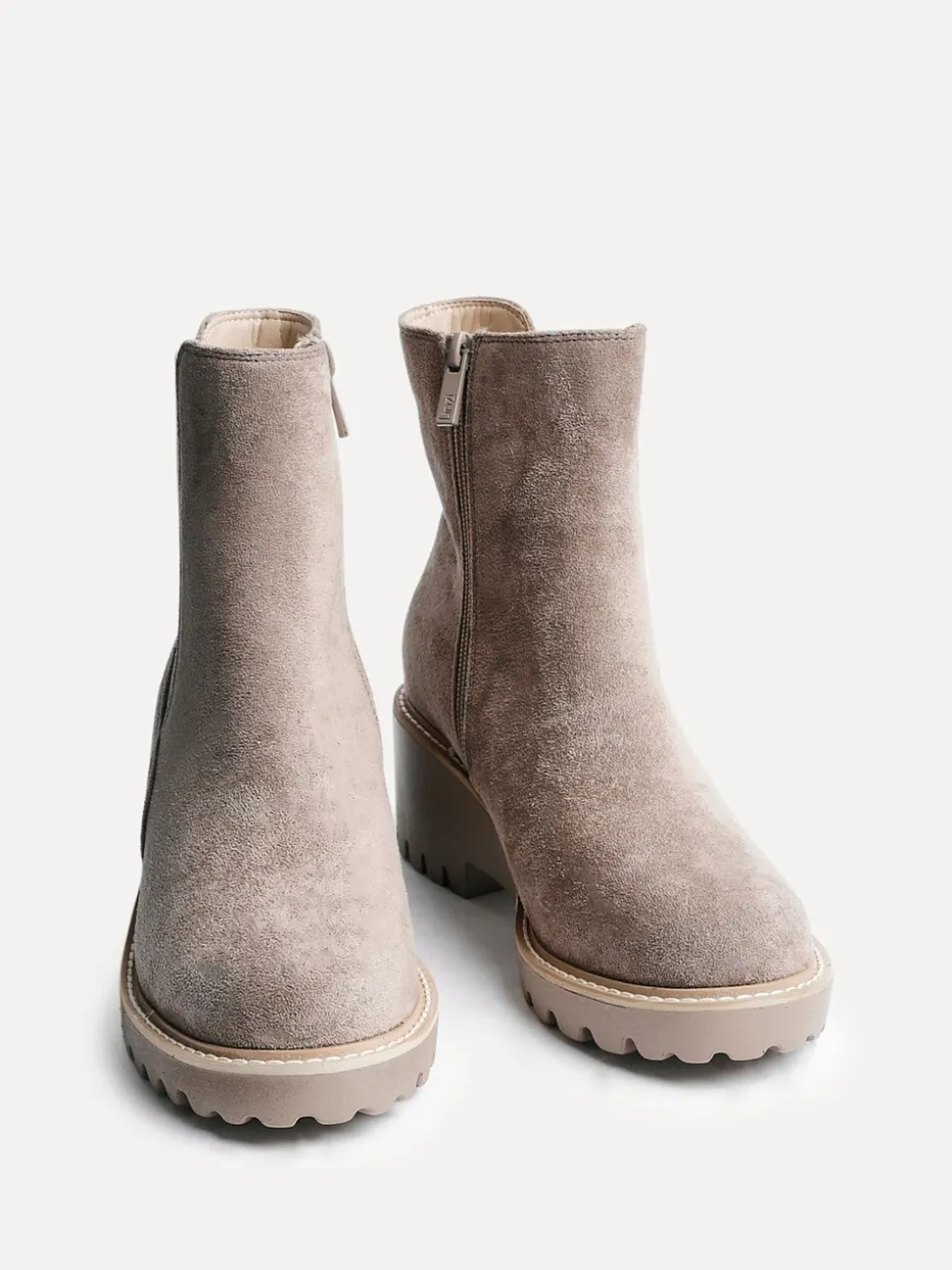 Linzi Attend Chelsea Wedge Boots