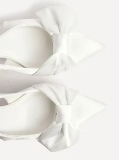Linzi Bridal Always Courts With Bow Detail