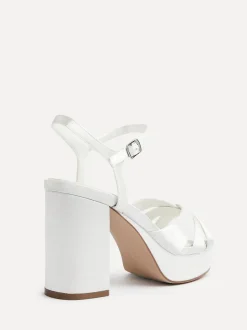 Linzi Bridal Keliah sandalen met plateauzool, gekruiste bandjes en blokhak