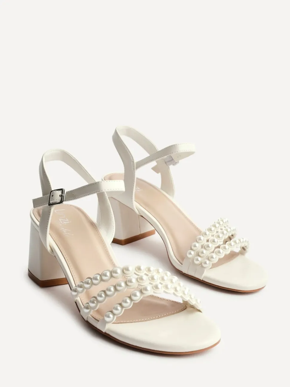 Linzi Perla sandalen met hak en parelbandjes