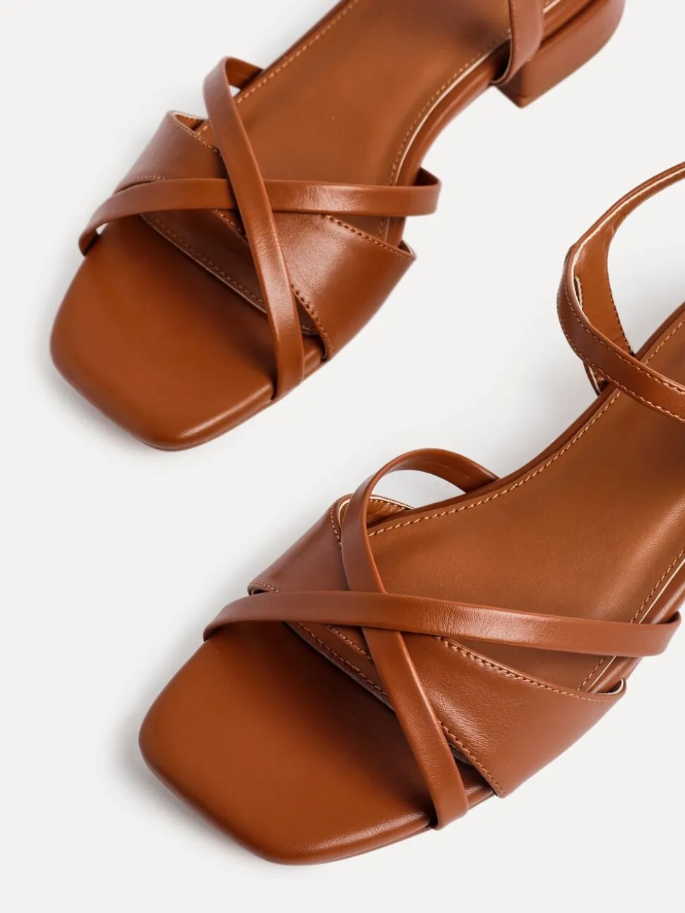 Linzi Zenna sandalen met bandjes en mini hak