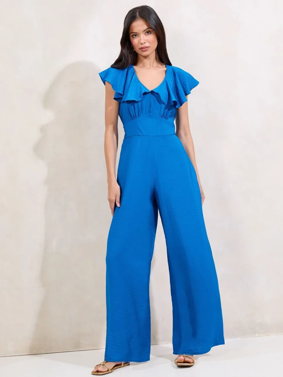 Lipsy V-hals jumpsuit met ruche-details en korte mouwen