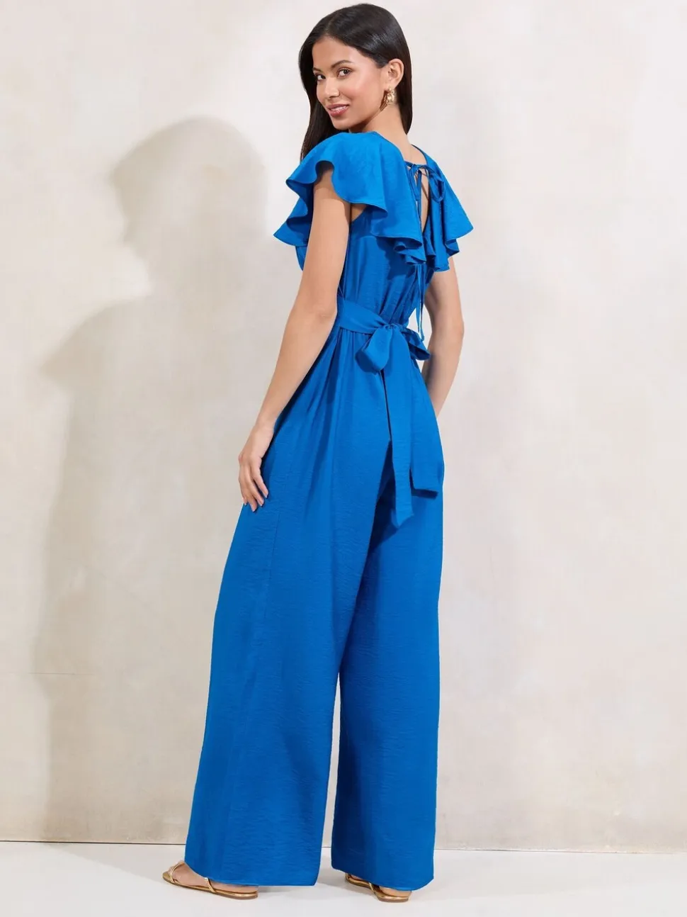 Lipsy V-hals jumpsuit met ruche-details en korte mouwen