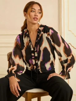 Love & Roses blouse met lange mouwen en inkeping