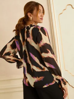 Love & Roses blouse met lange mouwen en inkeping