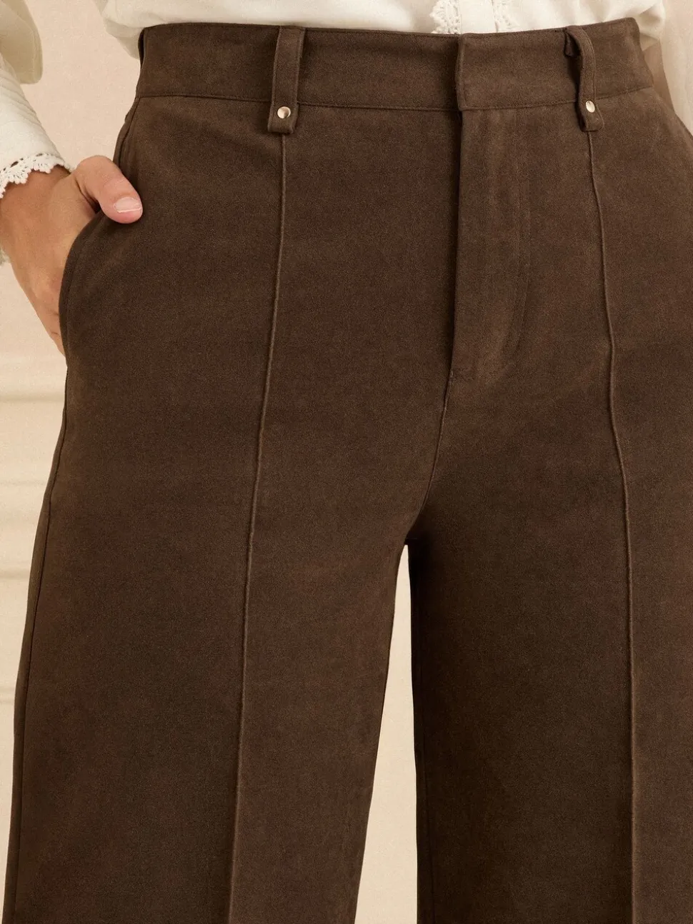 Love & Roses cropped broek van imitatiesuède met brede pintuck