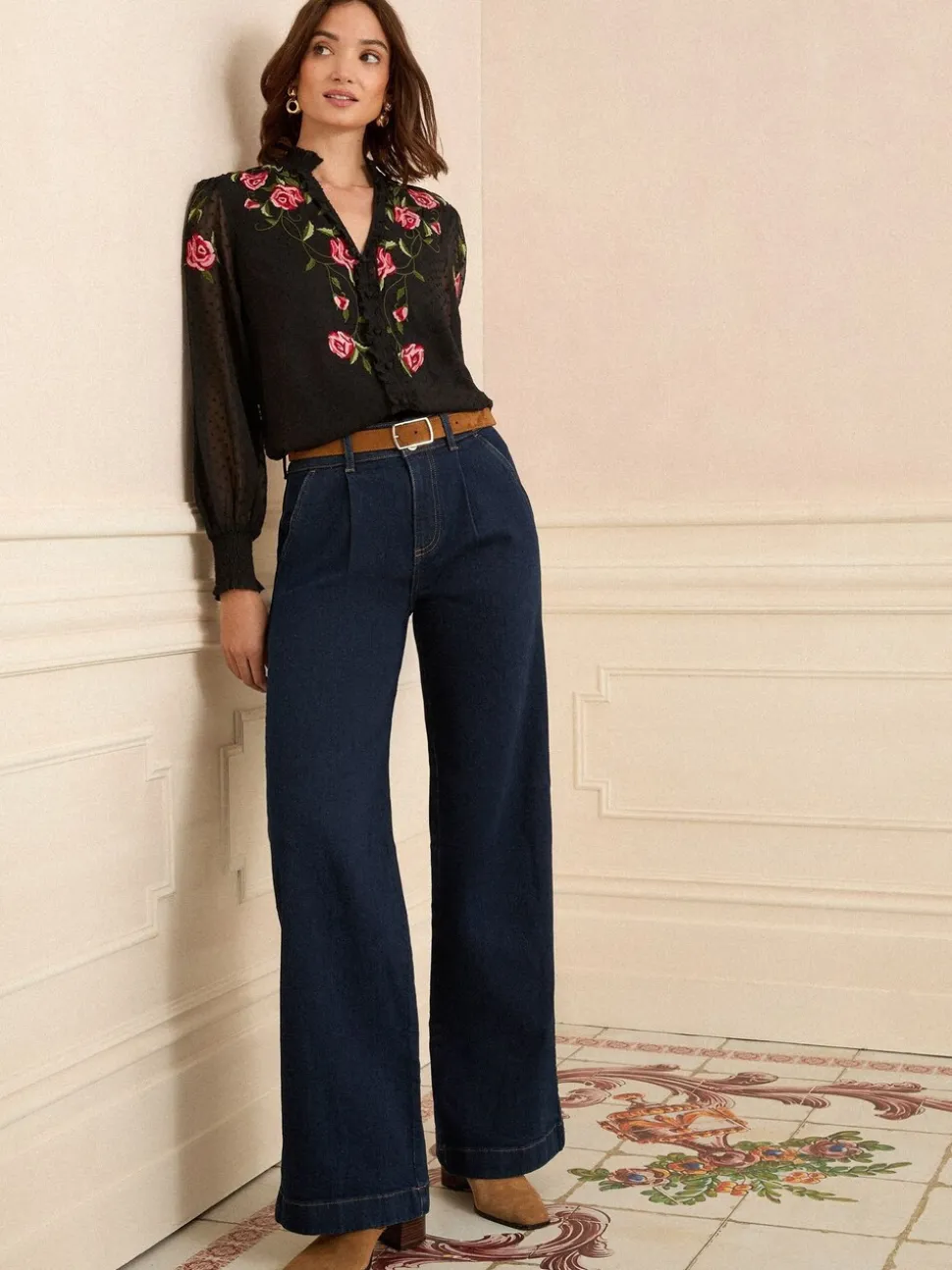 Love & Roses Getailleerde Jeans