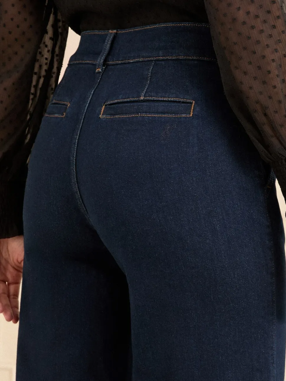 Love & Roses Getailleerde Jeans