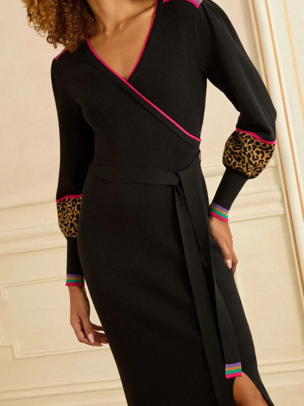 Love & Roses V-Neck Knitted Midi Dress