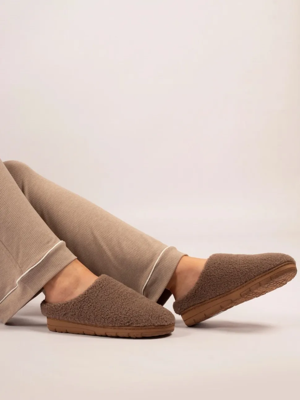 Lunar Burford Gift Boxed Slippers