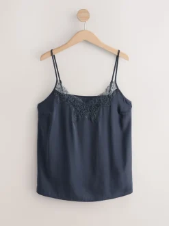 Marineblauw - Camitop met kant en smalle bandjes