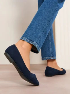 Marineblauw - Friends Like These Ballerina's met gedraaide details en ronde neus