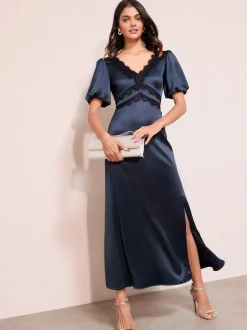 Marineblauw - Friends Like These Lace Trim V-Neck Satin Midi Dress