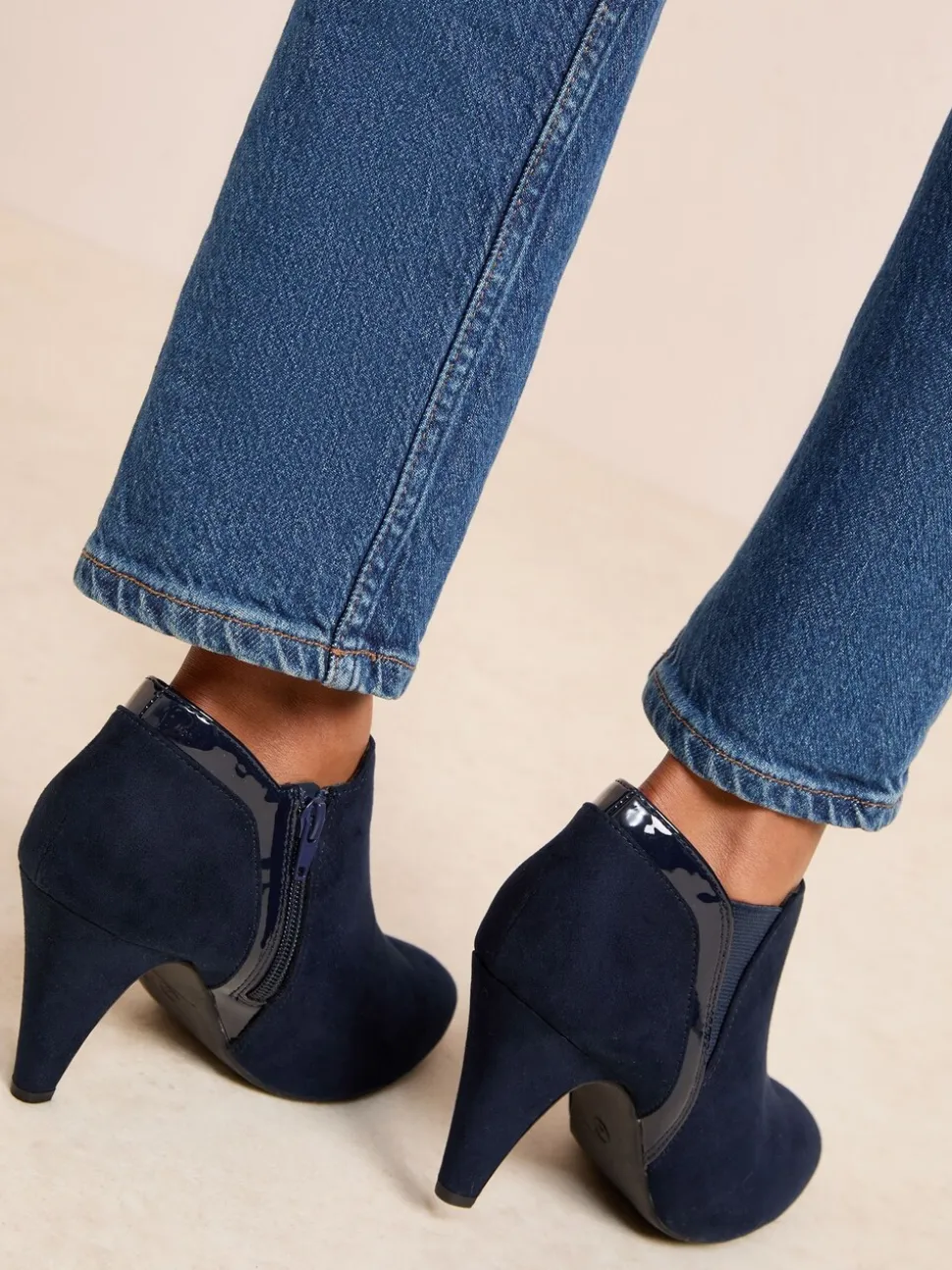 Marineblauw - Friends Like These Mid Heel Mix Material Ankle Boots