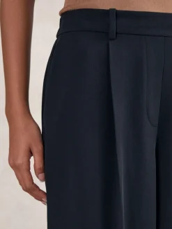 Marineblauw - Reiss Eden wijde broek van keperstof met elastische tailleband