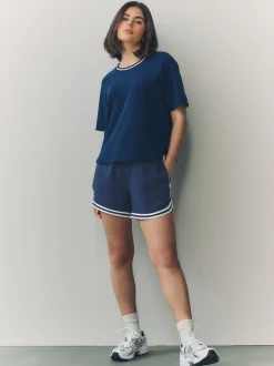 Marineblauw - Sportshort met contrasterende Streep