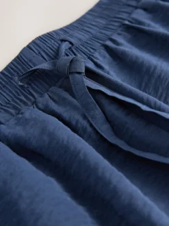 Marineblauw - Sportshort met contrasterende Streep