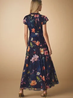 Marineblauw met bloemenprint - Halflange geplooide mesh gelegenheidsmaxi-jurk met print en V-hals