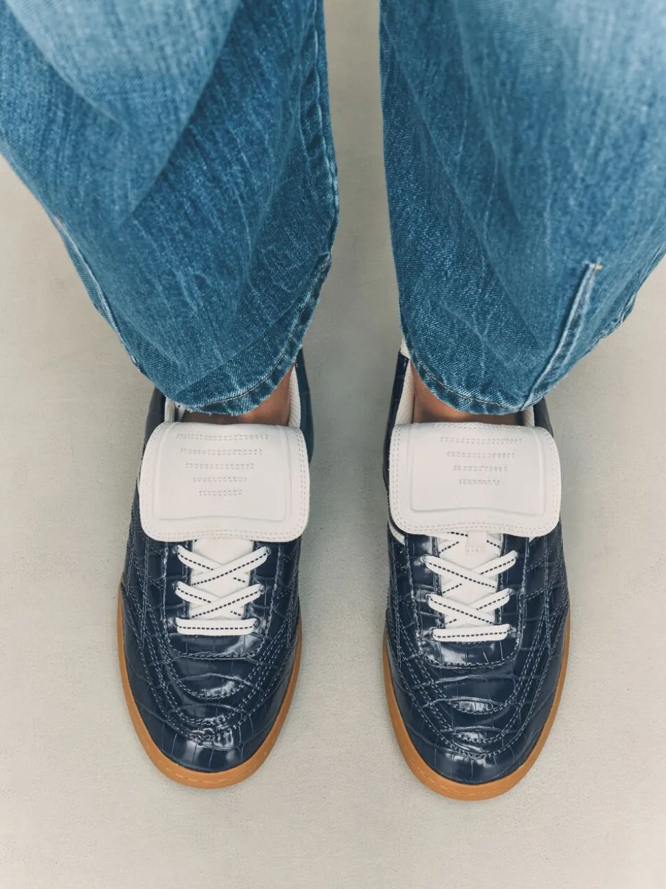 Marineblauw met krokodilleneffect - Forever Comfort® Fold Over Lace-Up Trainers