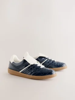 Marineblauw met krokodilleneffect - Forever Comfort® Fold Over Lace-Up Trainers
