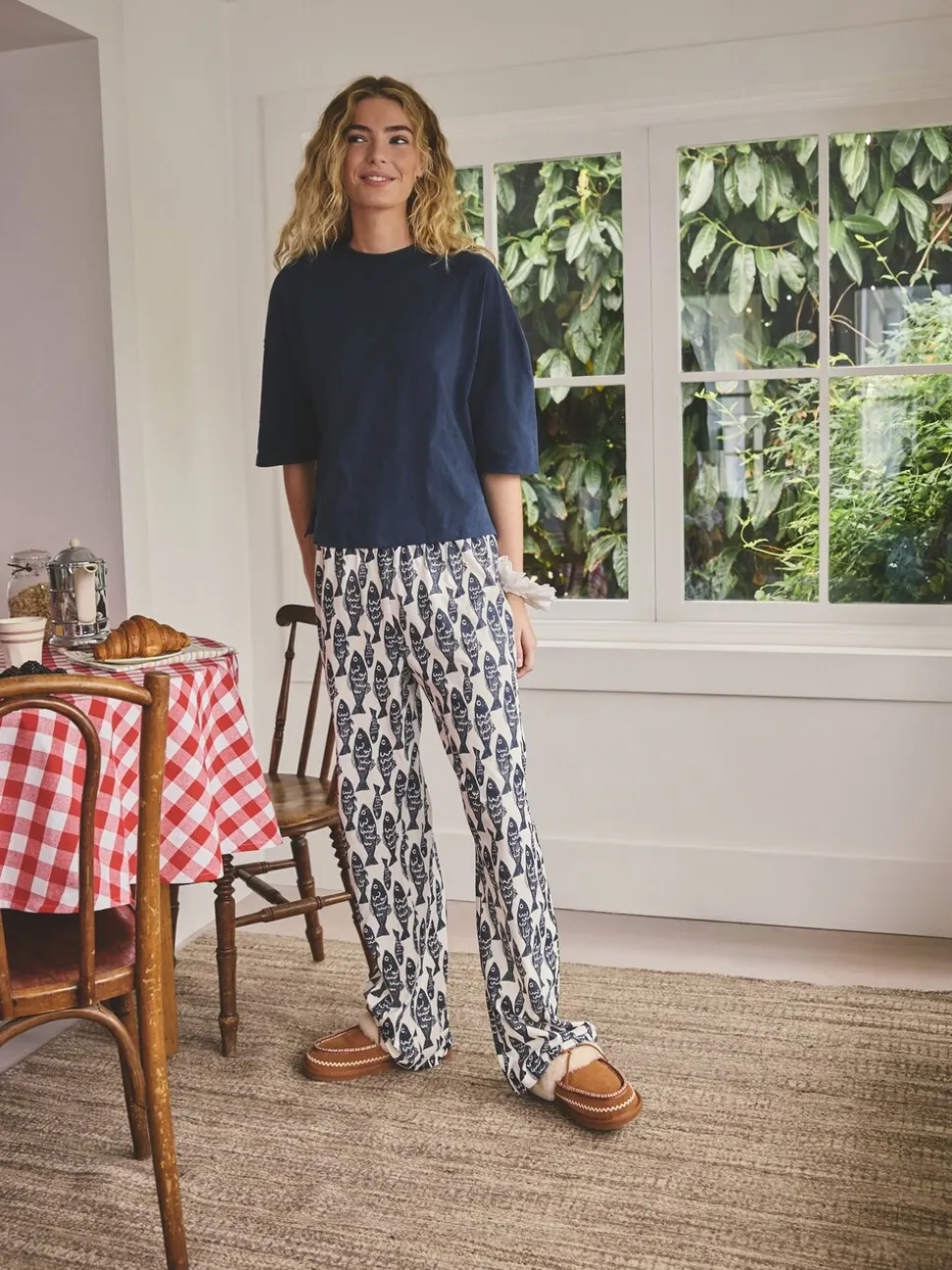 Marineblauwe vis - Katoenen pyjama met korte mouw
