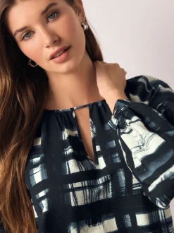 Marineblauw/ecru geruit - Keyhole Detail Relaxed Long Sleeve Blouse