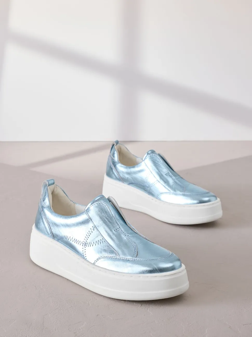 Metallic - Signature leren instapsneakers met dikke zool en plateauzool