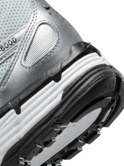 Metallic zilver - Nike P6000 Trainers