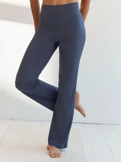 Midnight Blue - Superzachte Dry Tech yogasportleggings met uitlopende pijpen