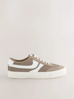 Mokkabruin - Forever Comfort® Suede Side Stripe Skater Lace Up Trainers