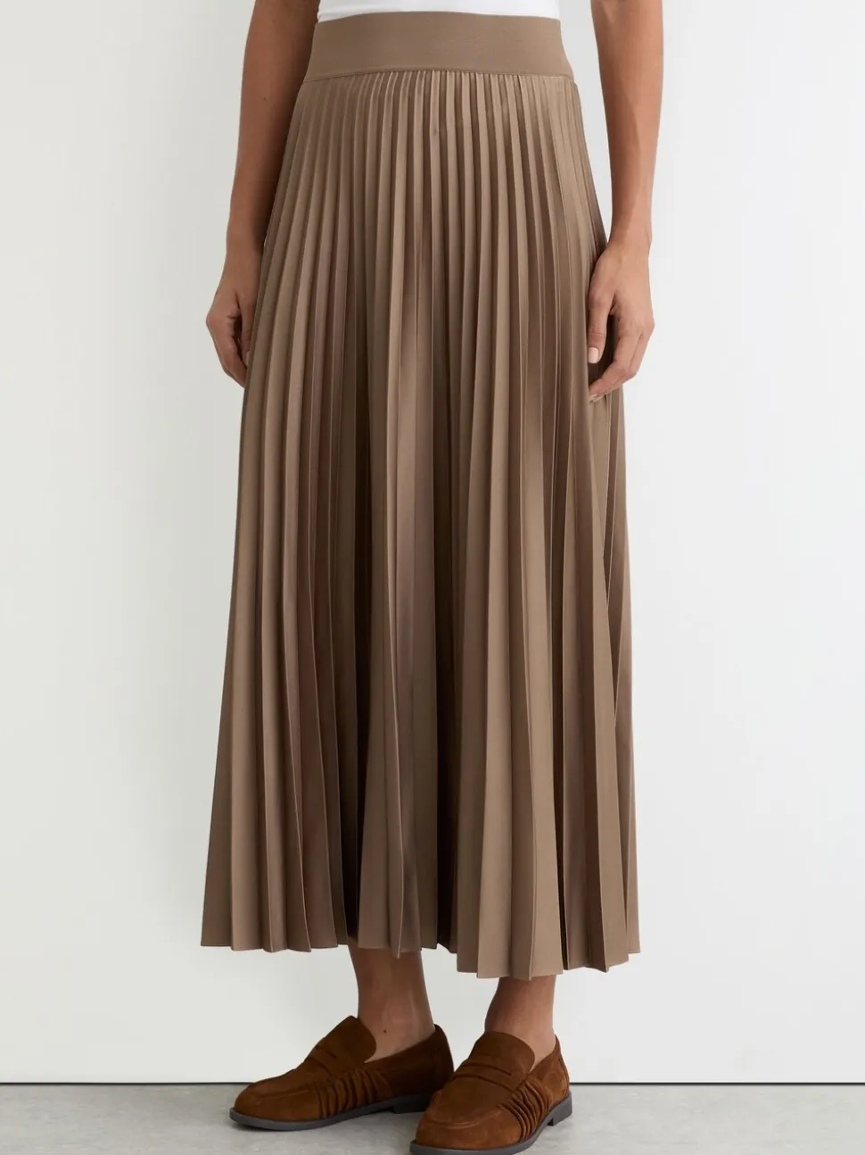 Mokkabruin - Reiss Seren Pleated Midi Skirt