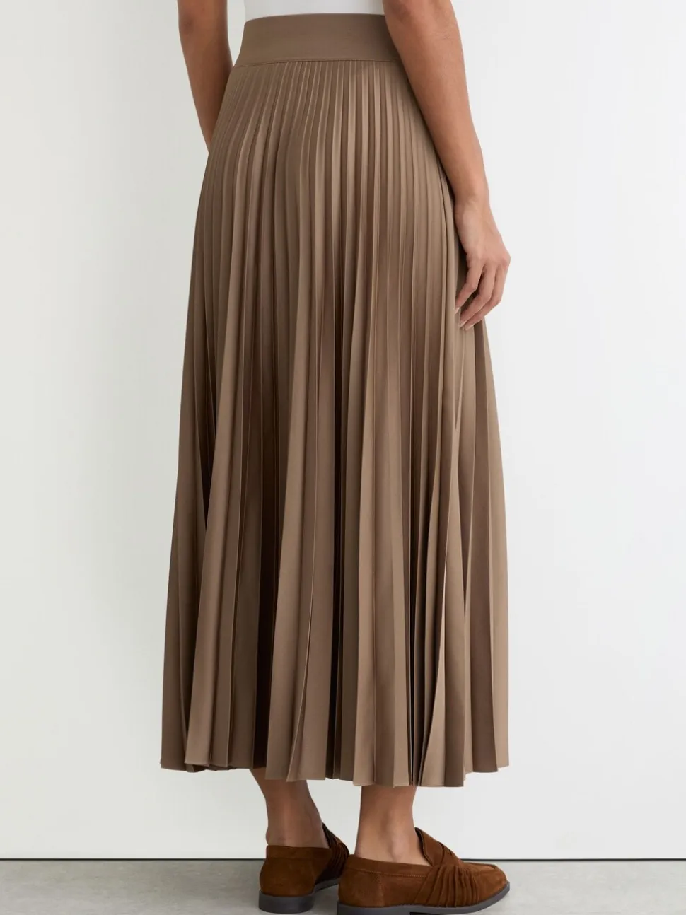 Mokkabruin - Reiss Seren Pleated Midi Skirt