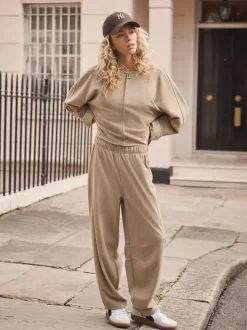 Mokkabruin - Soft Brushed Finish Barrel Leg Trousers