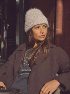 Moutkleurig - Geribbelde beanie-muts met wol