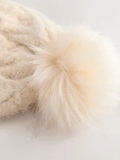 Moutkleurig - Pointelle Knit Pom Hat