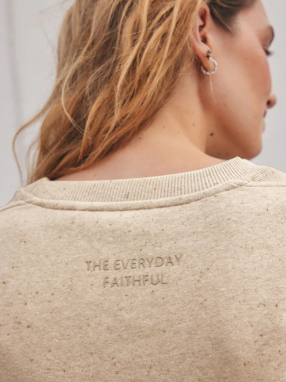 Naturel Gemêleerd - Essentials sweatshirt met relaxte pasvorm, lange snit en zakken
