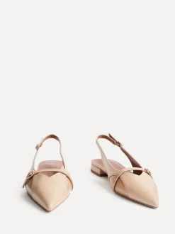 Natuurlijk - Linzi Prague Lage schoenen met spitse neus en gespdetail